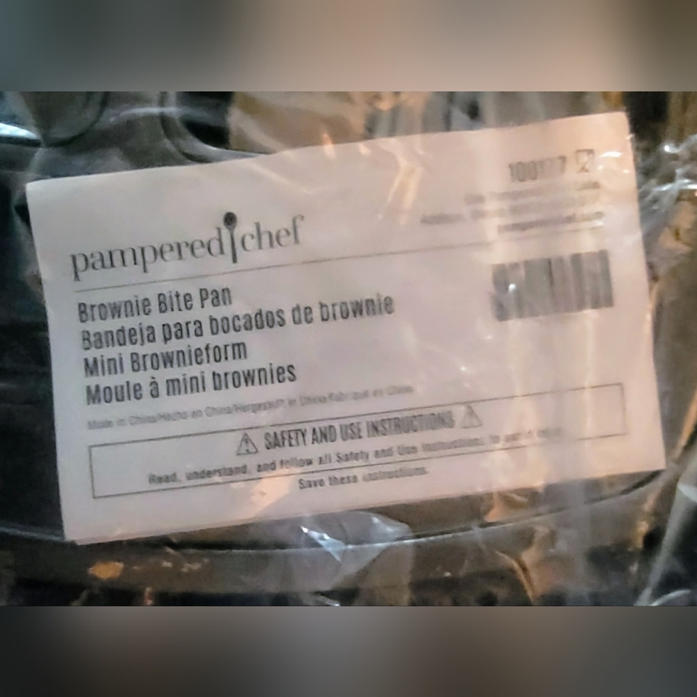 Pampered Chef Nonstick Brownie Bite Pan